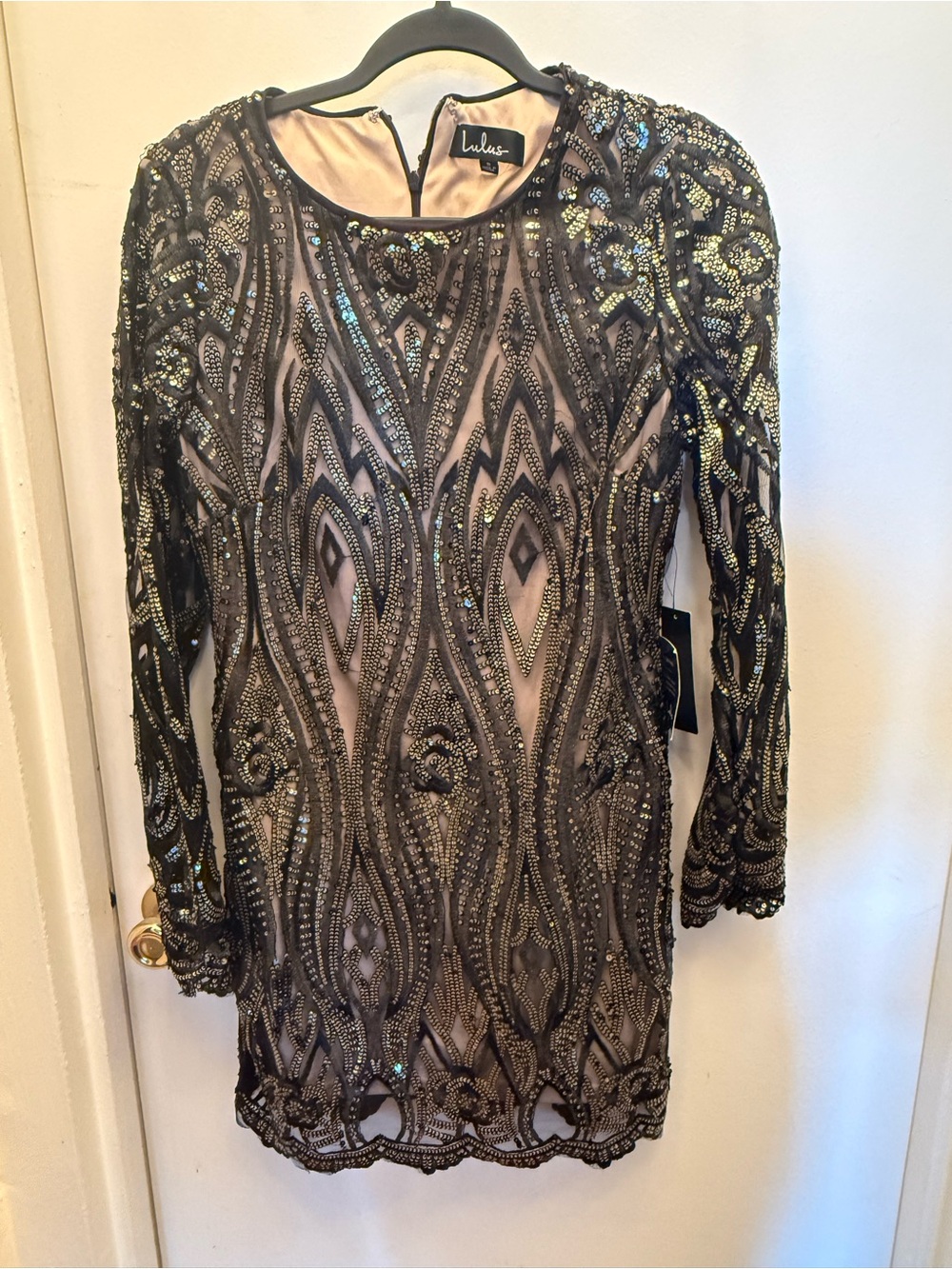 NWT Lulus black and gold sequin dress Size Small